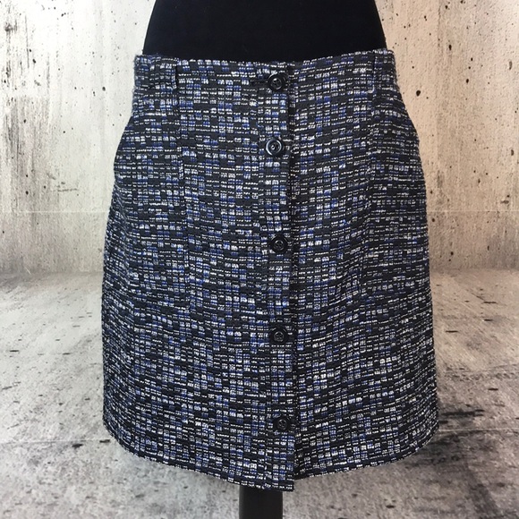 Banana Republic Dresses & Skirts - Banana Republic printed skirt